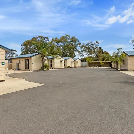 Costello Hotels - Moonta Bay Cabins Port Moonta Exterior photo